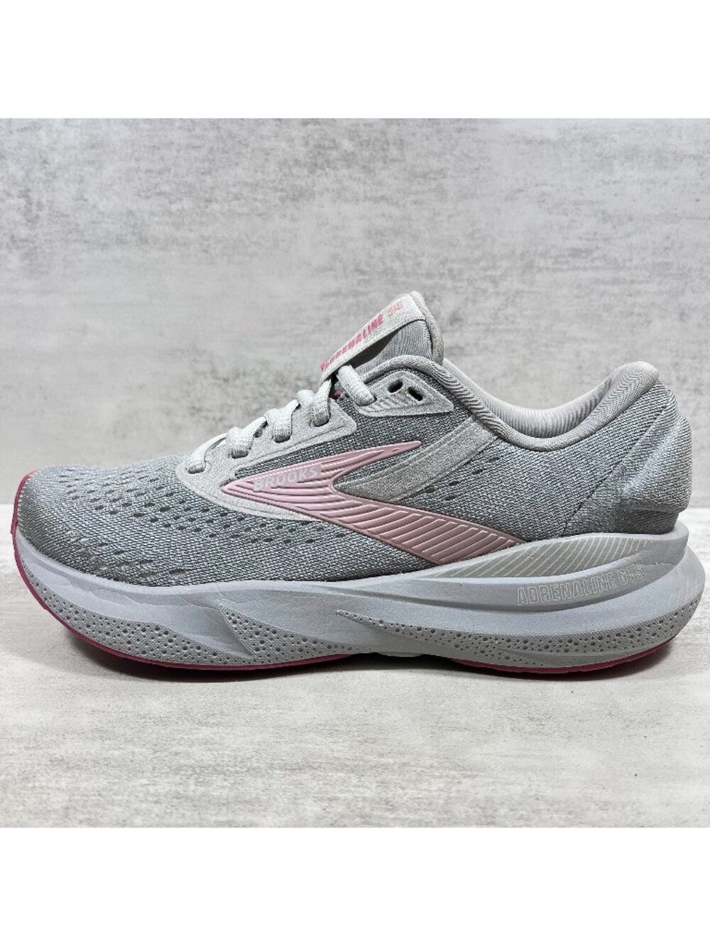 Brooks Adrenaline GTS 24 Running Shoes - Women's Size 7.5 - Gray